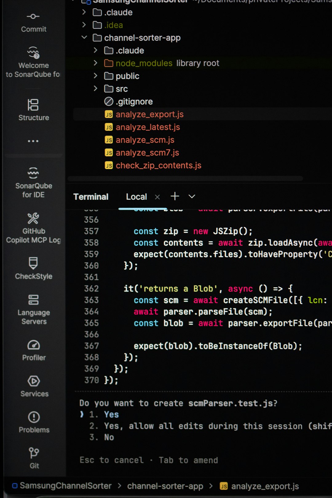 computer-code-displayed-on-a-dark-screen-pzhcbjjxdi